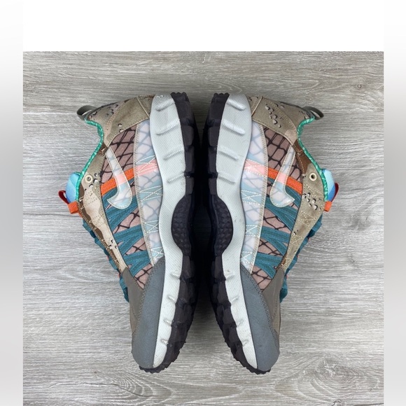 ✔️LIKE NEW ✔️Nike Air Humara 17 Premium steel green cameo running shoes. - Picture 6 of 9